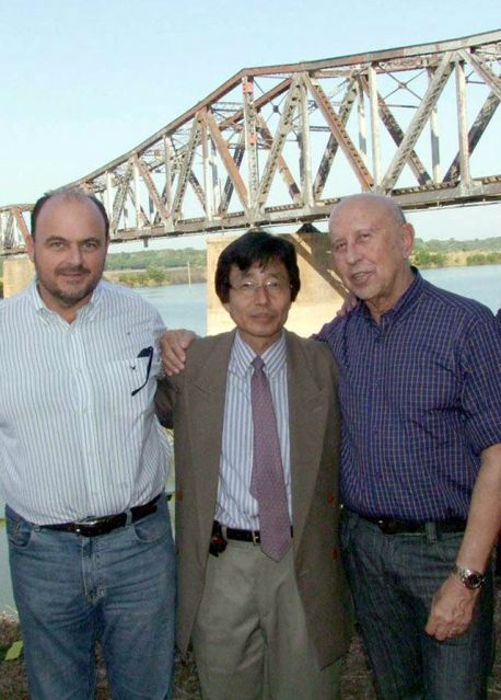 Jamil ao lado dos superintendentes do (DNIT) de Mato Grosso do Sul, Marcelo Miranda, e do Estado de São Paulo, Ricardo Madalena