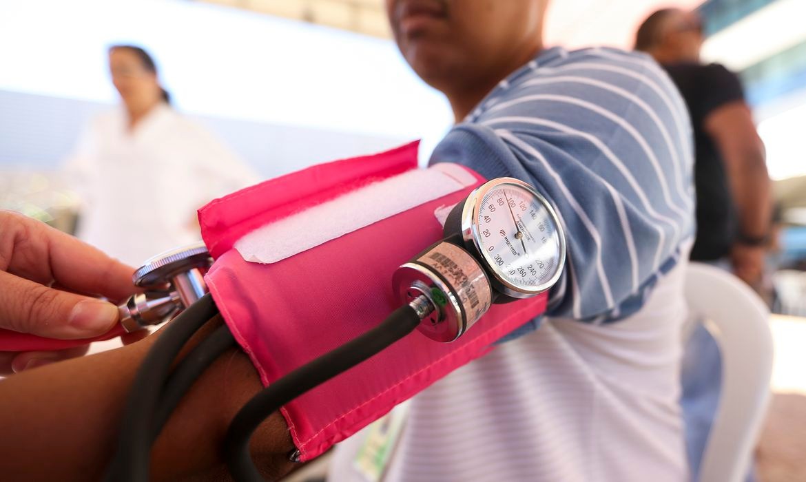 Dia Nacional de Prevenção à Hipertensão: doença atinge 60% dos idosos. Foto: Agência Brasil / Marcelo Camargo 