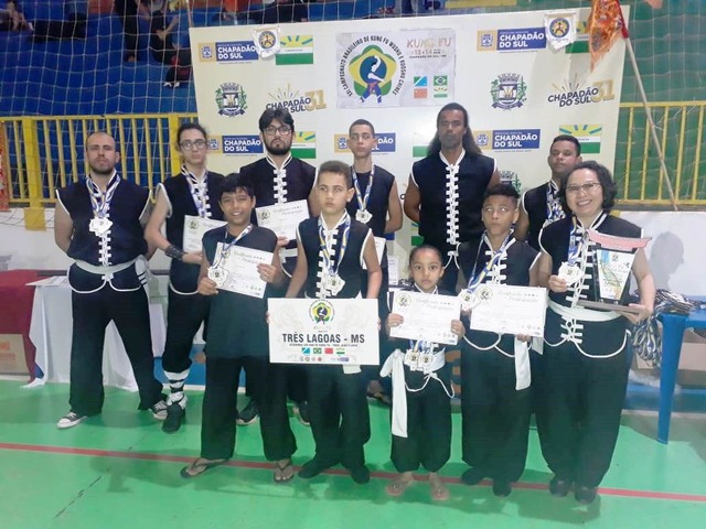 Os lutadores de Três Lagoas são os mais novos campeões brasileiros de Kung Fu no 21º Campeonato Brasileiro de Kung Fu “Kuoshu” em Chapadão do Sul. Foto: Assessoria.