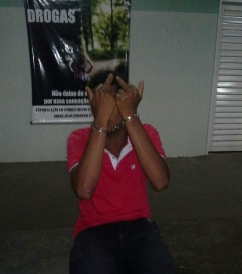 Acusado é preso e ainda debocha da Justiça Foto: Radio Caçula