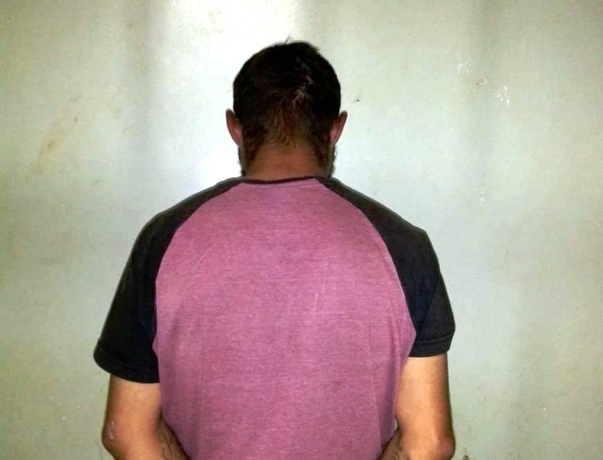 O homem de 30 anos por preso Violência Doméstica em Brasilândia (MS). Foto: Polícia Militar