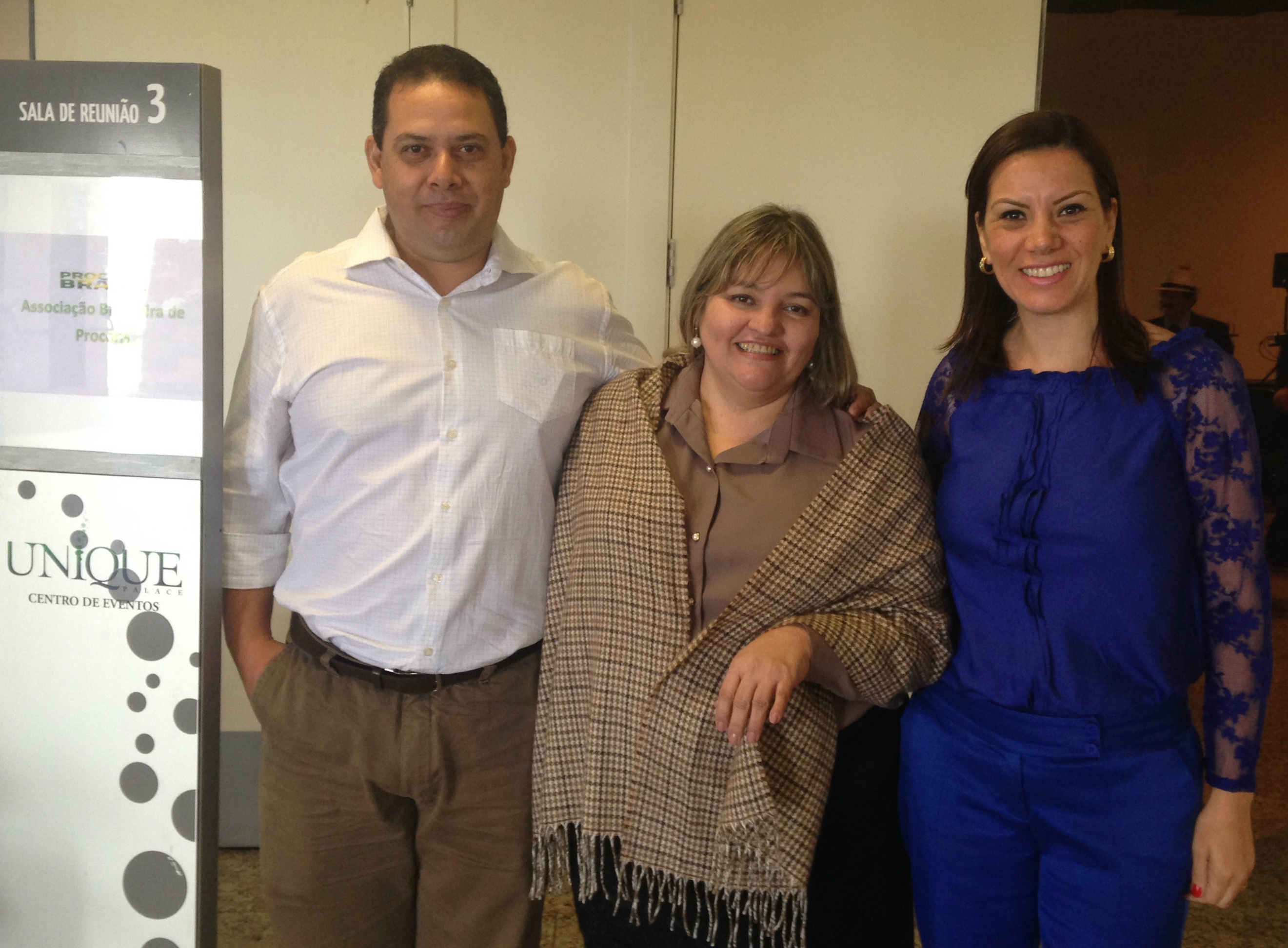 Sideny Cudeiro de Abeu  coordenador geral de assistência públicas  ,  Rosimeire Cecília da Costa,  superintendente do PROCON/MS e Lilian Campos diretora do Procon de Três Lagoas 