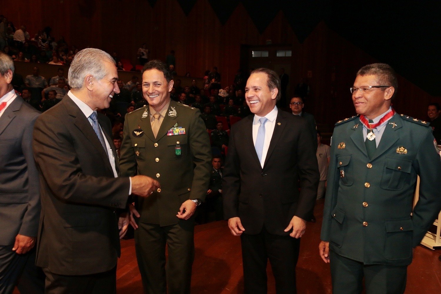 Iniciativa do deputado vai beneficiar todos os pms no Estado