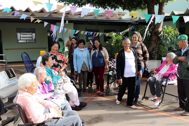 Visita do SCFV da Melhor Idade do CRAS “Ruth Filgueiras ao Lar dos Idoso. Foto: Assessoria.