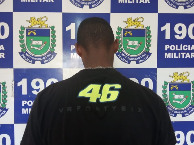 Jovem, de 18 anos, foi detido e encaminhado para a Delegacia de Polícia