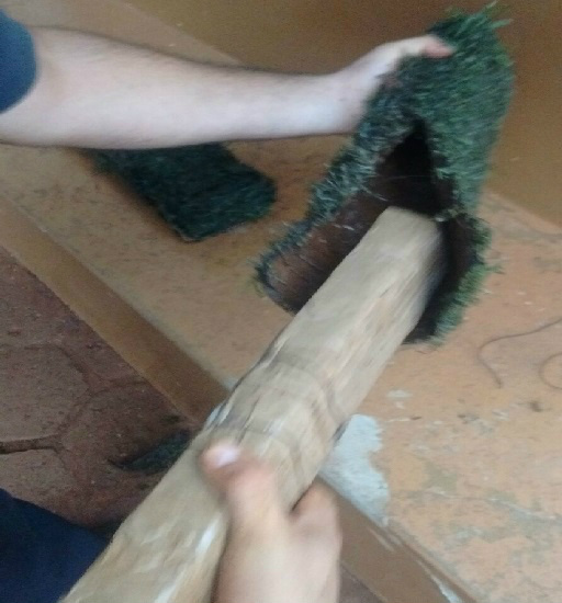 Traficantes tentam entrar com droga escondida em grama sintética - Foto: Divulgação