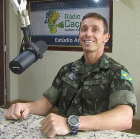 Comandante Capitão Bottrel