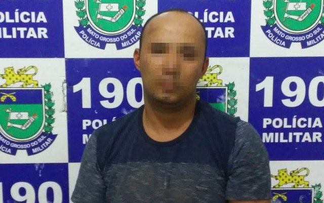 Contra o autor haviam quatro mandados de prisão, expedidos pela 1ª e 2ª Varas Criminais de Três Lagoas