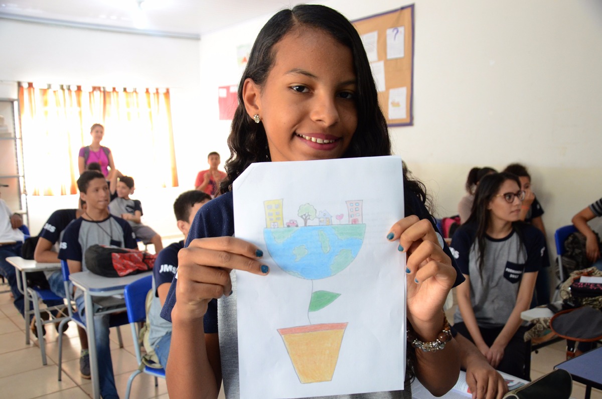 Juliana Larissa Carvalho, aluna na escola municipal Joaquim Marques de Souza.(Foto: Assessoria de Imprensa)