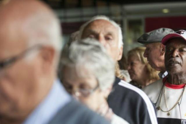 Com o veto, os benefícios do INSS acima de um salário mínimo continuarão sendo reajustados pela da variação do INPCArquivo/Marcelo Camargo/Agência Brasil/Divulgação
