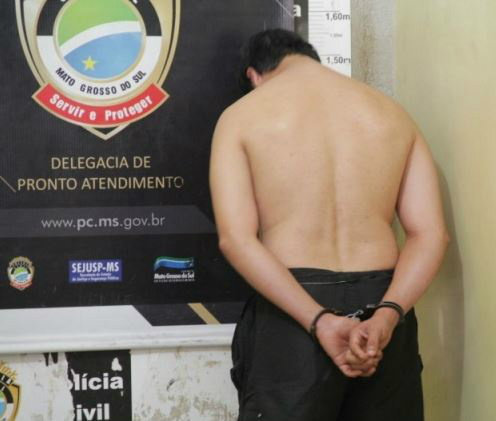 O suspeito foi preso nesta manhã. (Foto: Marcos Ermínio)