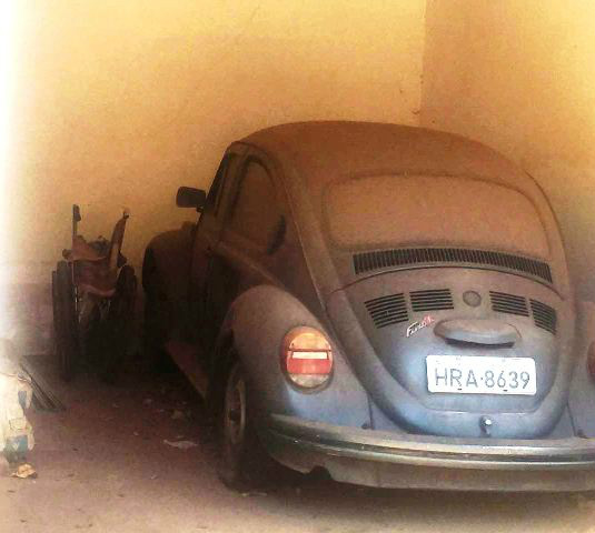 A Cadeira de rodas está na varanda da casa. Foto: Rádio Caçula.