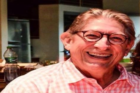 Dentista de 74 anos estava internado há mais de um mês - Reprodução/Facebook