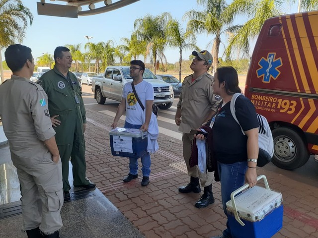Força tarefa para transporte de órgãos de Três Lagoas para Campo Grande, entre bombeiros de Três Lagoas e Central Estadual de Transplantes (CET/MS). Foto: 5º GBM. 