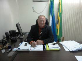 Foto: Divulgação / Prefeitura de DouradinaDarcy Freire foi cassado por captação ilícita de votos
