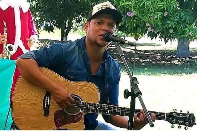 Waldecir Molina Paia, de 32 anos, era músico do grupo Zíngaro. Foto: Reprodução.
