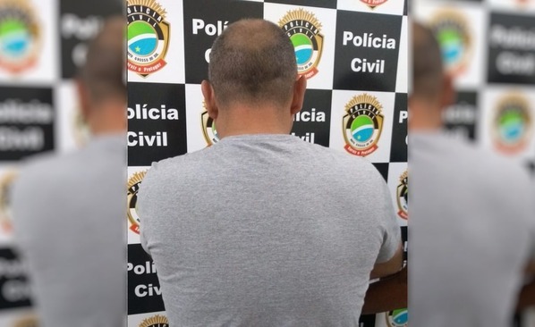Suspeito de extorsão preso em flagrante durante ação em conjunto entre policiais civis e SIG. Foto: 1º DP/SIG