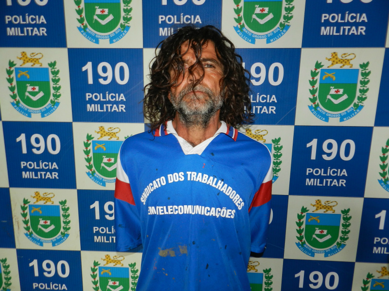 Delcon Dias declarou que fuma para ficar tranquilo.