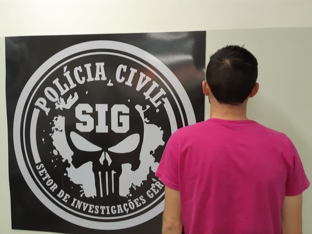 Réu R. M. G. (27 anos) preso por policiais da SIG-TL. Foto: Assecom SIG-TL.