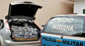 A droga aguarda pesagem na Delegacia de Policia de Fátima do Sul. (Foto:Ribeiro Junior / SiligaNews)