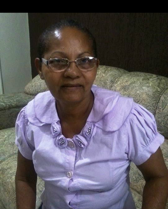 Francisca Maria da Silva, está a procura dos irmãos na região do Bolsão. Foto: Rádio Caçula