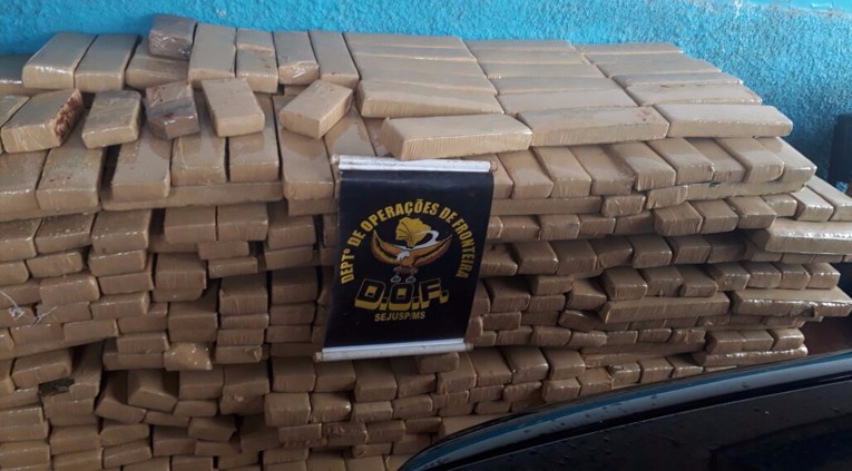 DOF apreendeu 695 Kg de maconha. (Foto: Divulgação DOF)