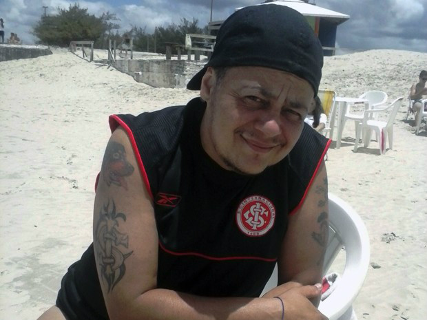 Renato Fonseca espera há sete anos por cirurgia de troca de sexo pelo SUS (Foto: Arquivo pessoal)