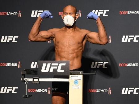 Covid-19: Ronaldo Jacaré está fora do UFC 249 após testar positivo para coronavírus