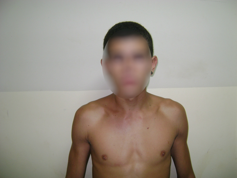 Menor é morador da casa onde a maconha foi encontrada. 