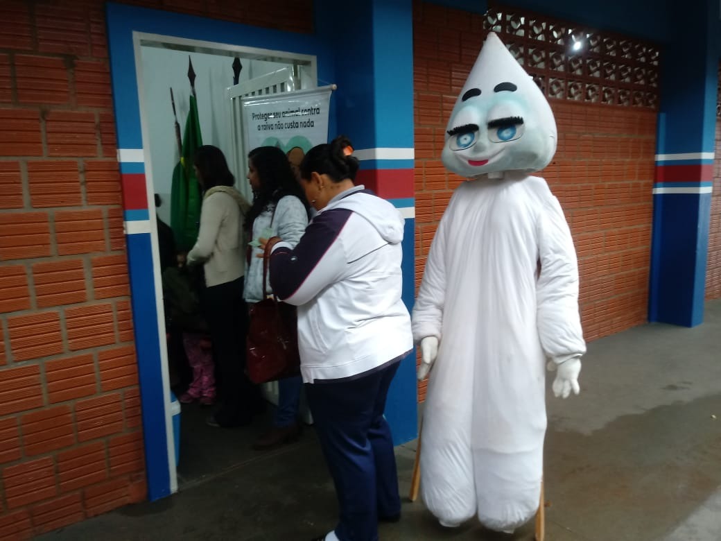 As equipes da SMS estão percorrendo as várias localidades da Zona Rural para imunização das pessoas. Foto: Prefeitura Municipal de Três Lagoas