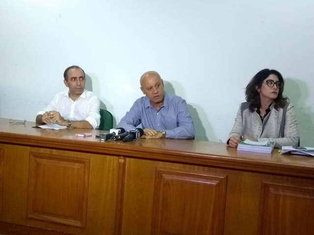 Secretário Carlos Alberto de Assis durante a coletiva (Foto: Rodrigo Grando / Tv Morena )