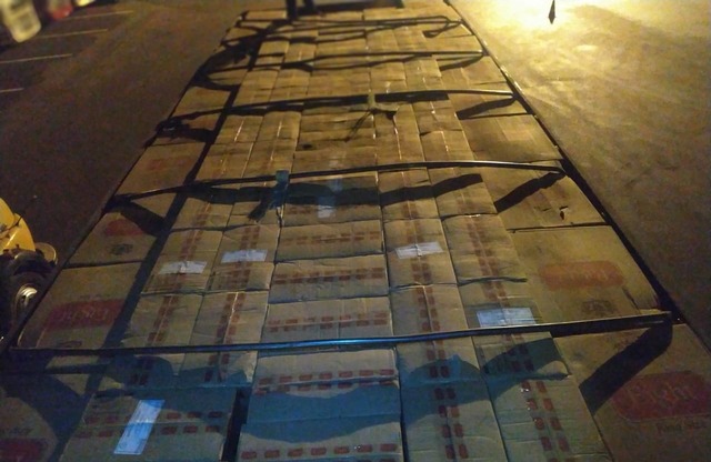 Carga de 15 mil pacotes de cigarros é apreendida pelo DOF em Naviraí (MS). Foto: Assecom/DOF.