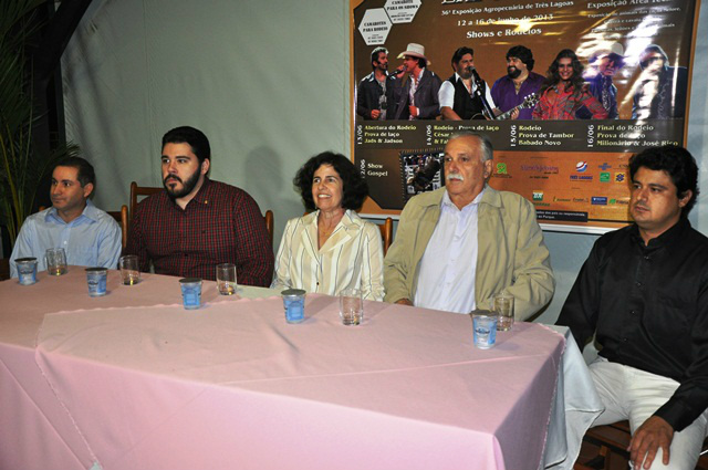 Dia do anúncio da grade de programação da Expotrês 2013