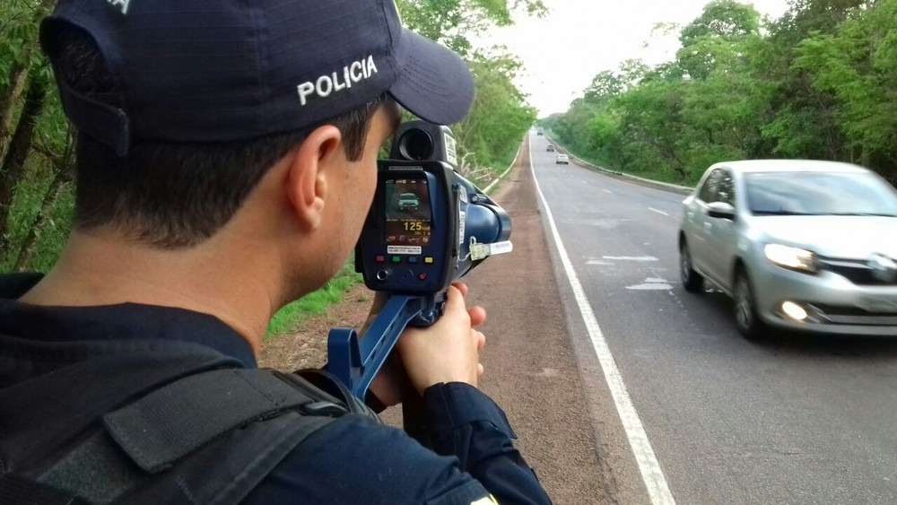 Radar móvel usado em rodovia pela Polícia Rodoviária Federal — Foto: Divulgação/PRF Tocantins