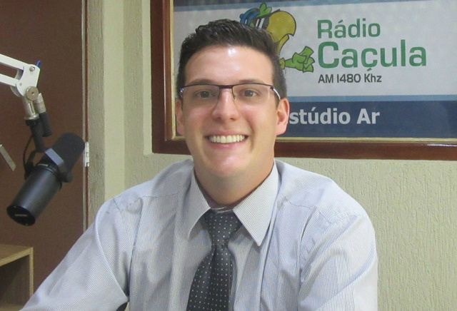 Dr. Hélio Melo, representante da Oral Sin Implantes em Três Lagoas