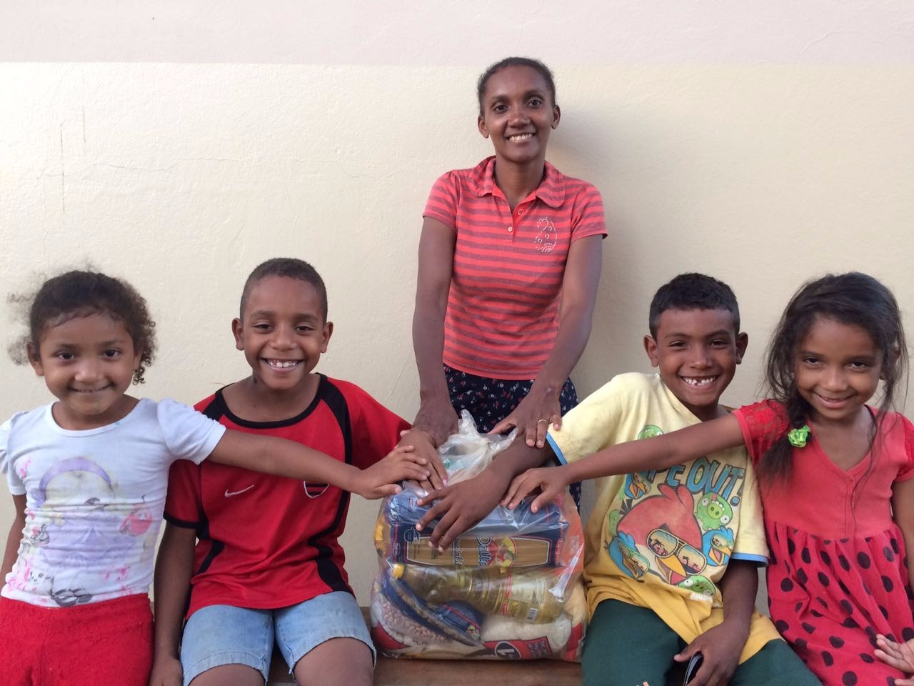 A Gincana Beneficente formada por alunos e professores da Escola Olyntho Mancini. (Foto: Jeferson Martins).