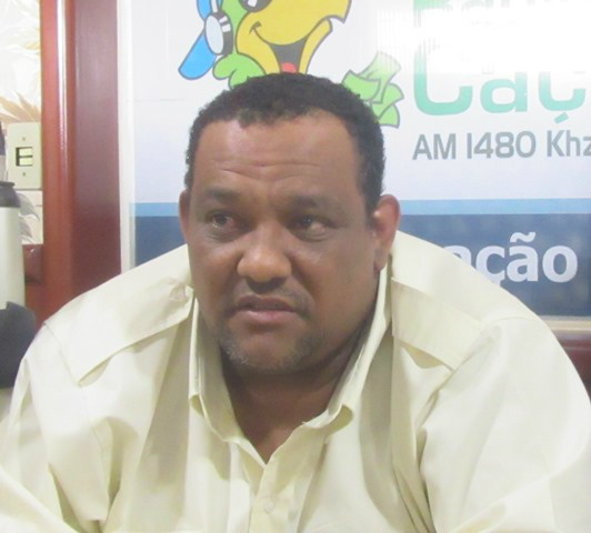 Sérgio Alvarenga de Almeida, popularmente conhecido por Pinicuta, famoso compositor de sambas de enredo de Três Lagoas (MS)