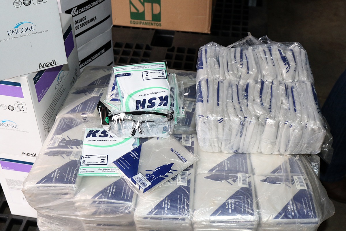 Prefeitura de Três Lagoas recebe a doação de mais de 17 mil itens de prevenção da JSL. Foto: Ass. Comunicação da Prefeitura de Três Lagoas