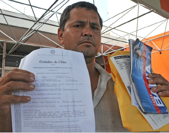 Foto: Gerson Oliveira/Correio do estadoHéber de Almeida Soares, 34, conta que mulher só soube da gravidade da doença após pagar exame na re