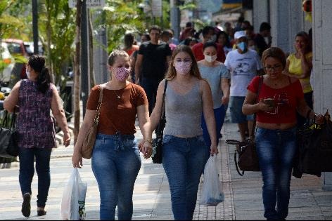 O Governo de MS vai comprar 1,5 milhão de máscaras para decretar seu uso obrigatório. Foto: Bruno Henrique/Correio do Estado