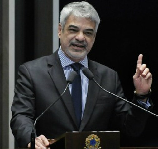Humberto Costa: 