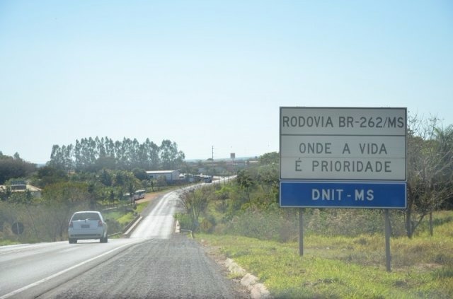 Trechos da BR-262 entram na lista de pontos com péssimas condições. (Foto: Campo Grande News)