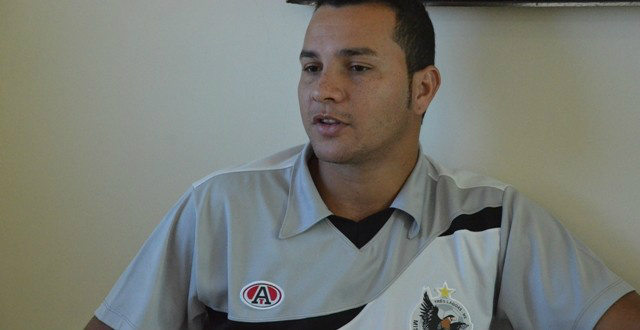 O atacante Cristiano já jogou no Misto e há especulações de ser recontratado.Foto: Divulgação
