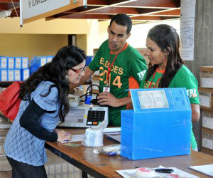 Urnas já começaram a ser distribuídas em MS (Foto: Valdenir Rezende/Correio do Estado)