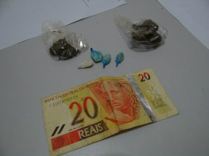 Droga foi encontrada em boca de fumo no Cachoeirinha - Foto: Osvaldo Duarte  Créditos Douradosnews