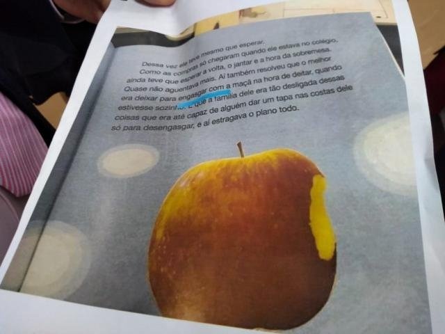 Um dos trechos do livro que foi motivo de crítica do parlamentar (Foto: Leonardo Rocha)