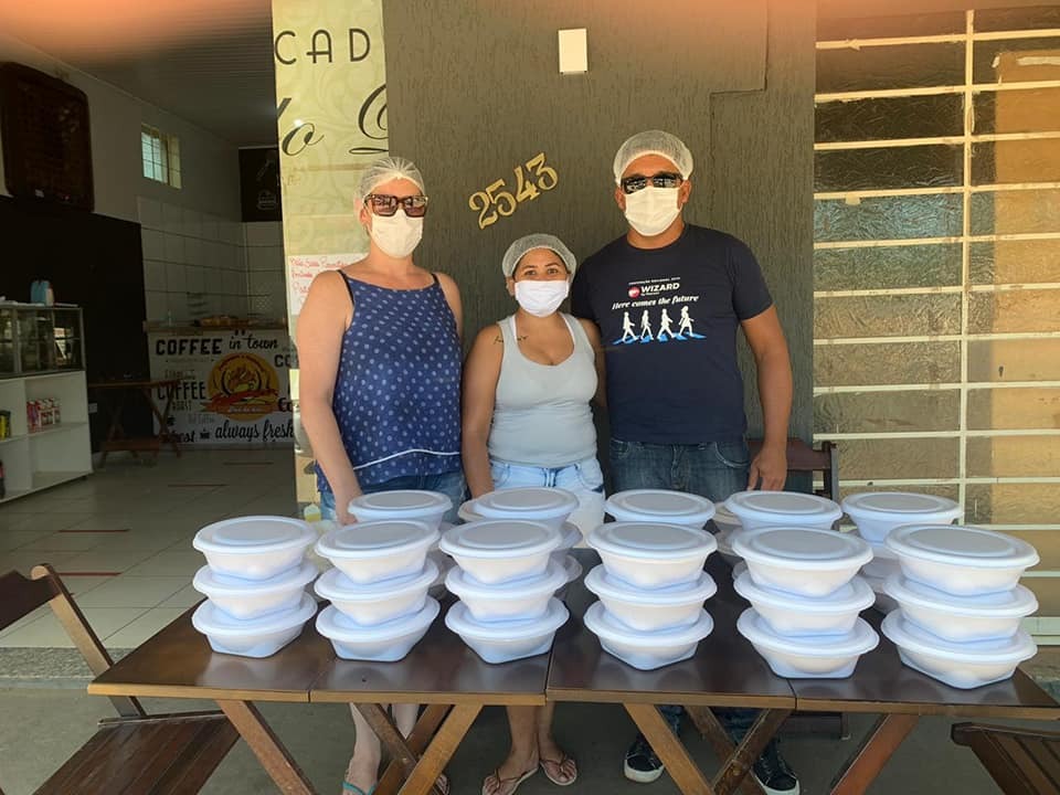 Quatro amigos se reúnem e criam a Marmita Solidária em Três Lagoas. Foto: Arquivo Pessoal