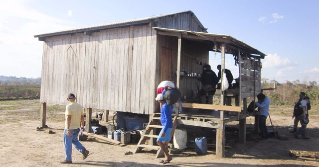ditores Fiscais do Trabalho resgatam 9 trabalhadores em condição análoga à escravidão no Acre. (MINISTÉRIO DO TRABALHO/ DIVULGAÇÃO)