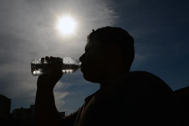 Para reduzir as consequências do clima seco, a receita é investir na hidratação. Foto: Arquivo Correio do Estado.