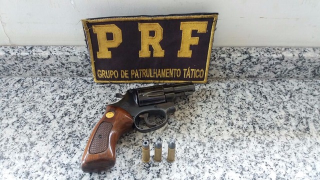 Acusado declarou que pagou a quantia de R$ 2.800,00 por ela e que era para seu uso pessoal (Foto: PRF / Divulgação)